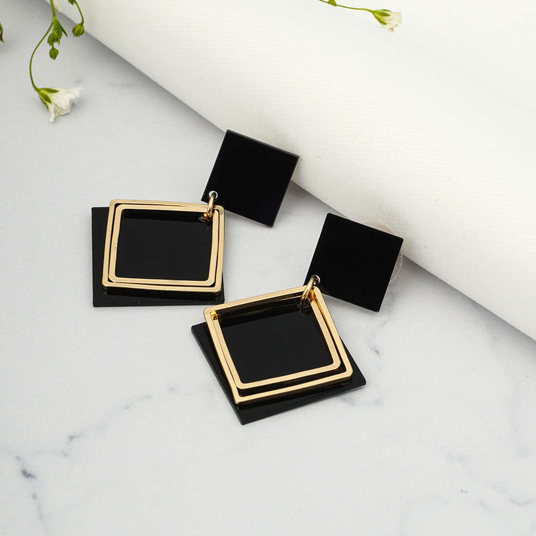 Black & Gold Geometric Dangling Earrings
