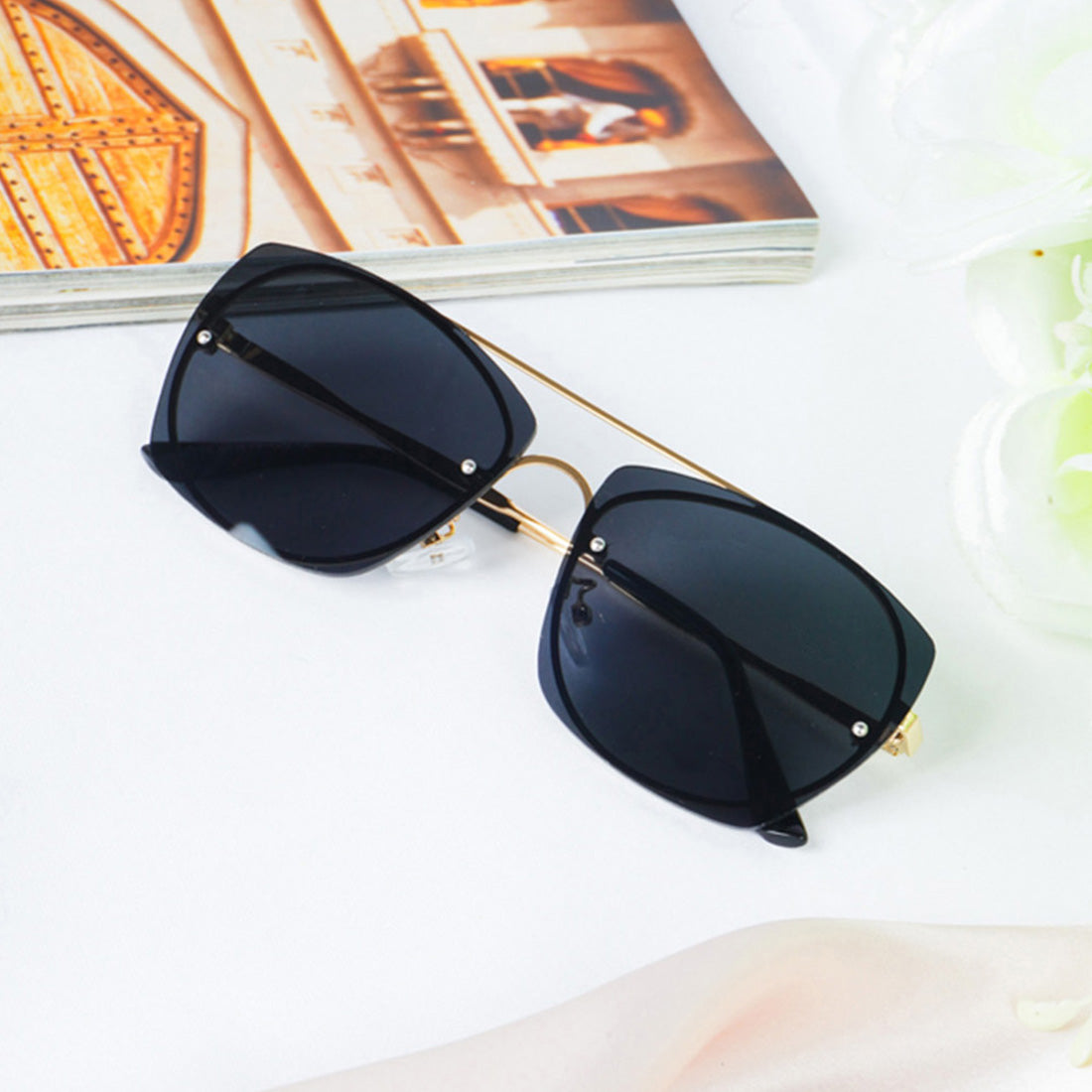 Unisex Black Lens & Black Square Sunglasses