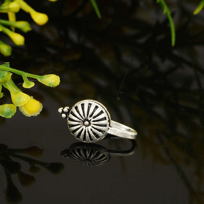Floral Silver Disc Oxidised Nose Pin