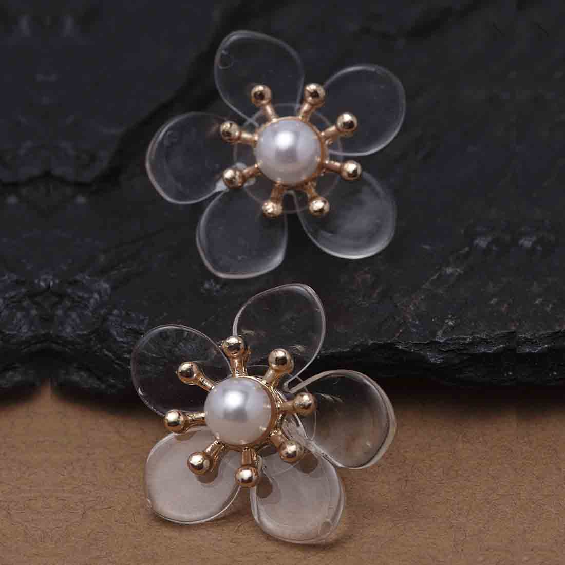 Acrylic Flower Stud Earrings - Ferosh