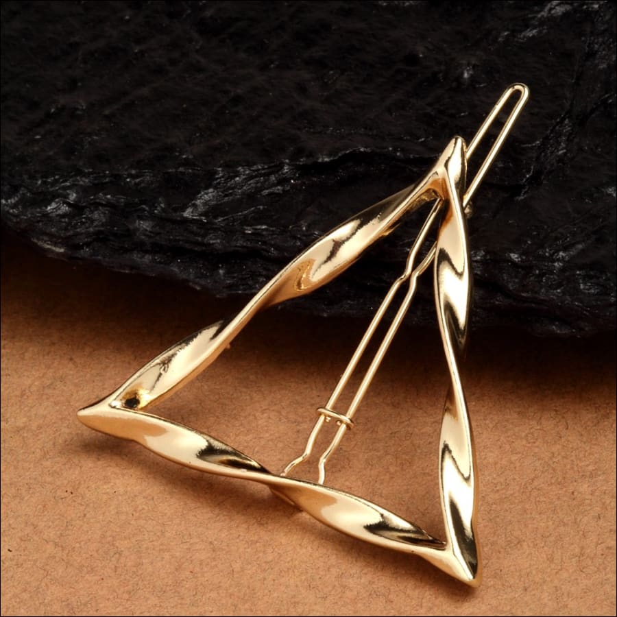 Basic Triangle Hairpin