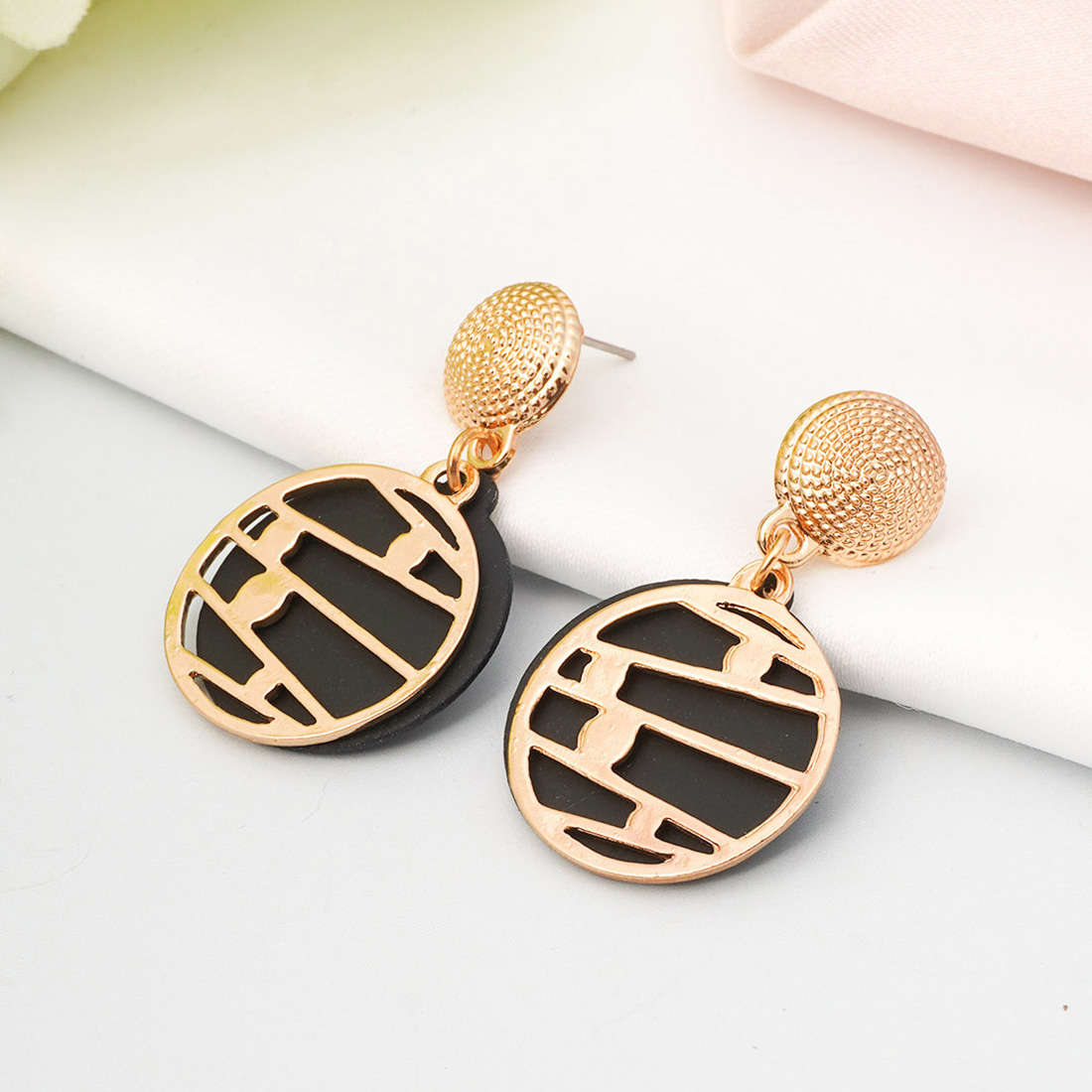 Black & Gold Textured Disk Earrings
