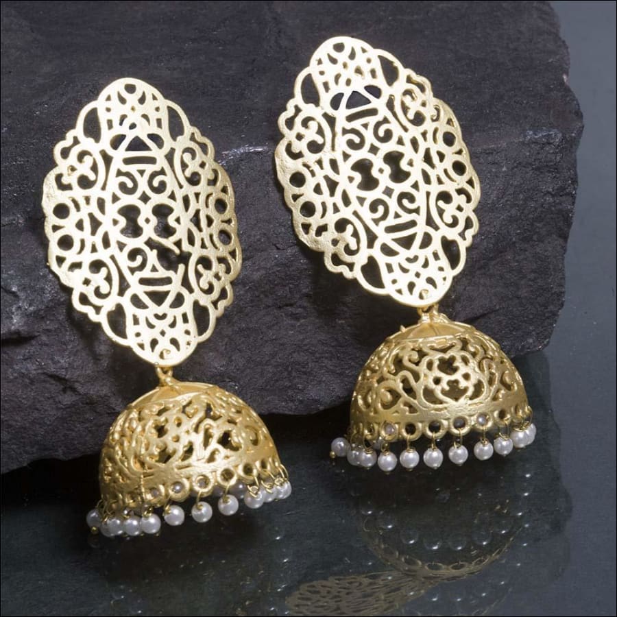 Chic Gold Deewan Dangler Earrings