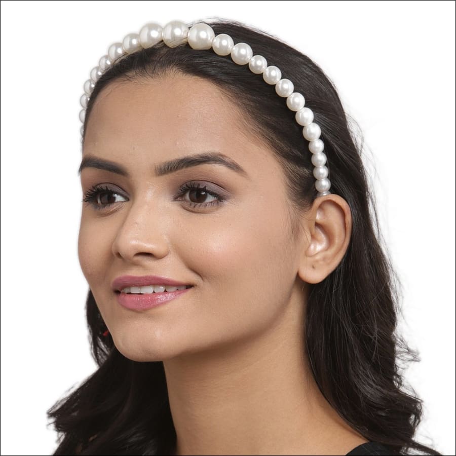Classy Pearls Hairband