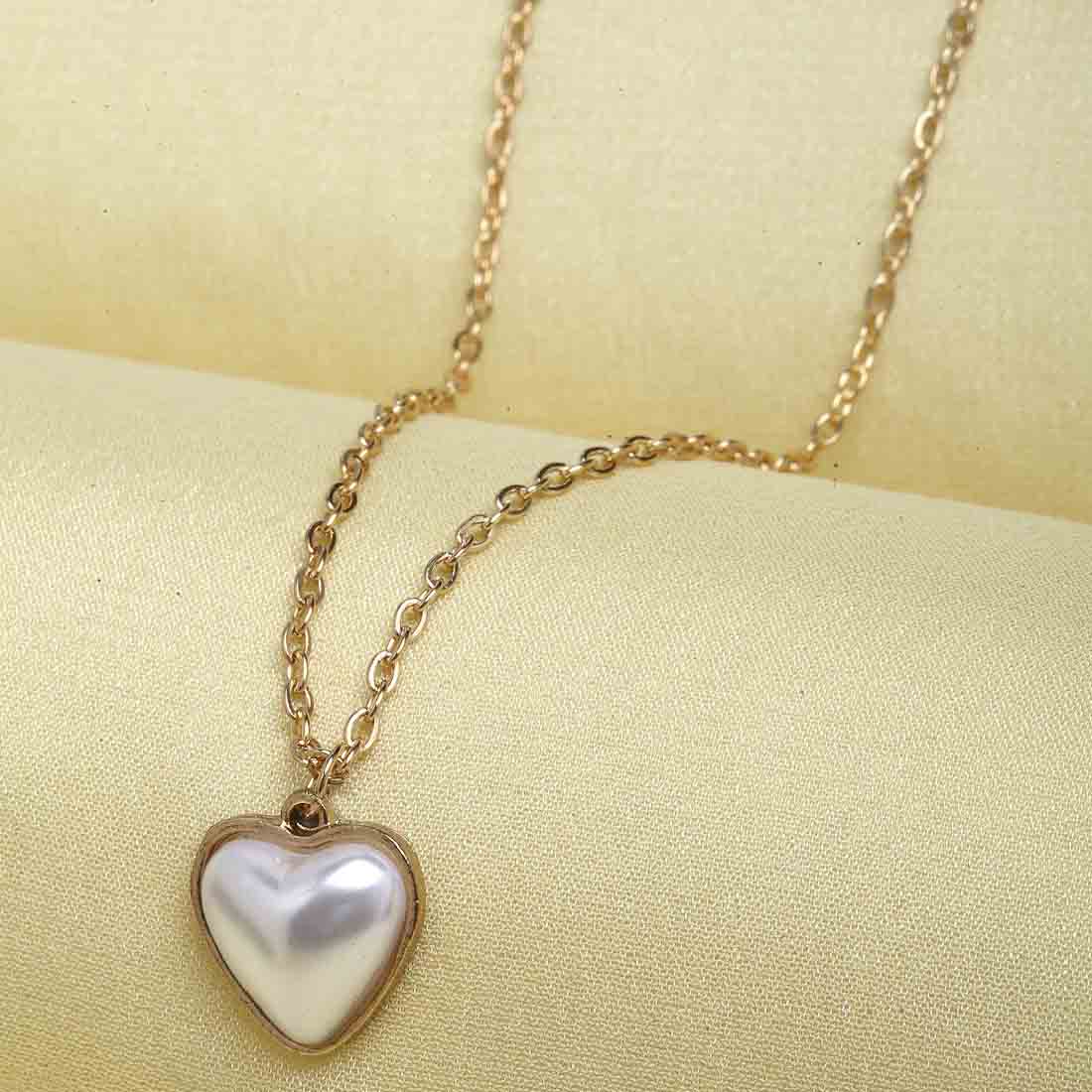 Delicate Pearl Heart Necklace