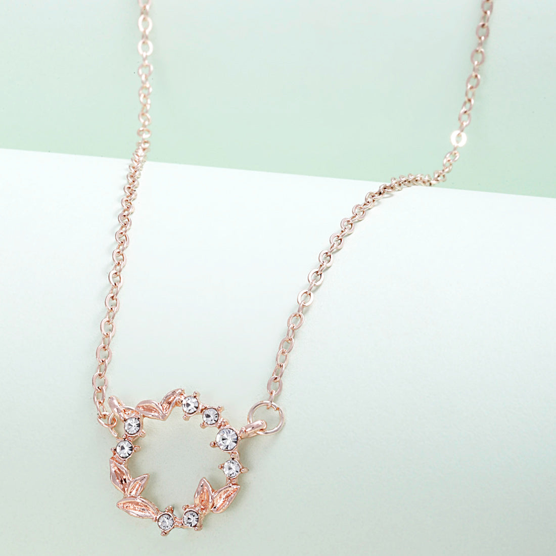 Delicate Rose Gold Wreath Necklace