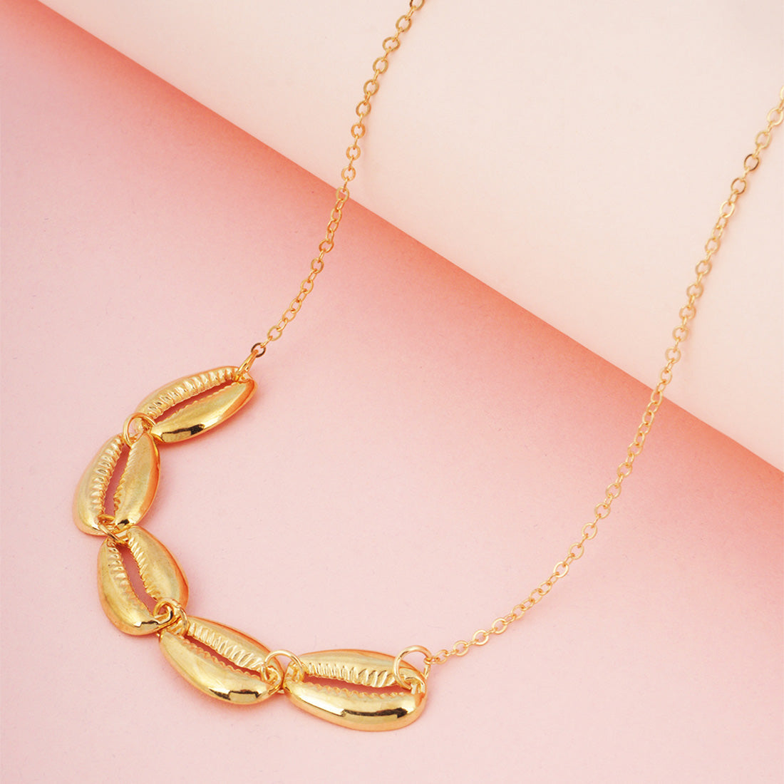 Gold Seashell Chain Necklace