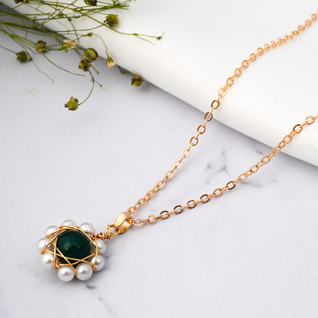 Green Double Toned Pearl Flower Necklace