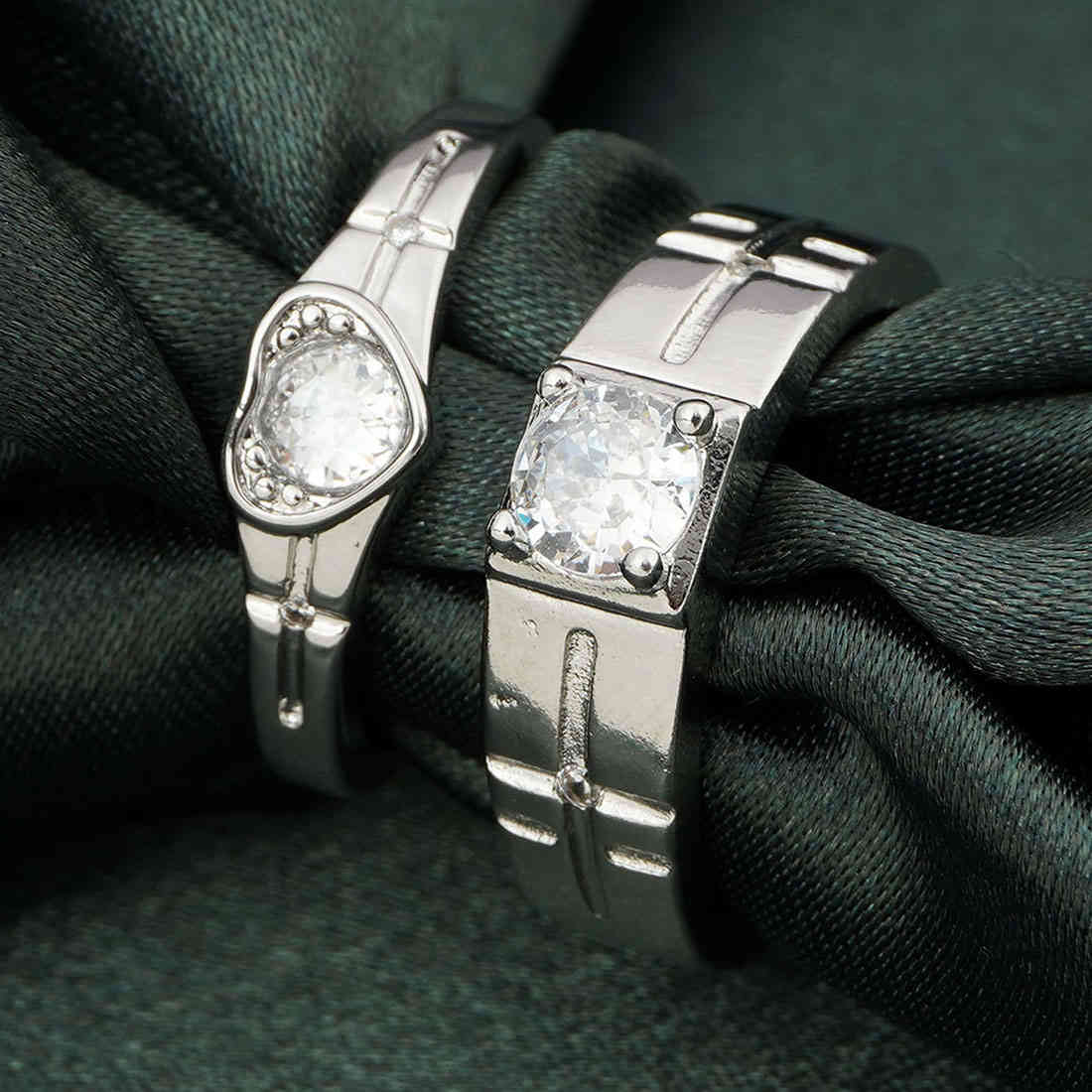 Heart Studded Crystal Couple Ring Bands