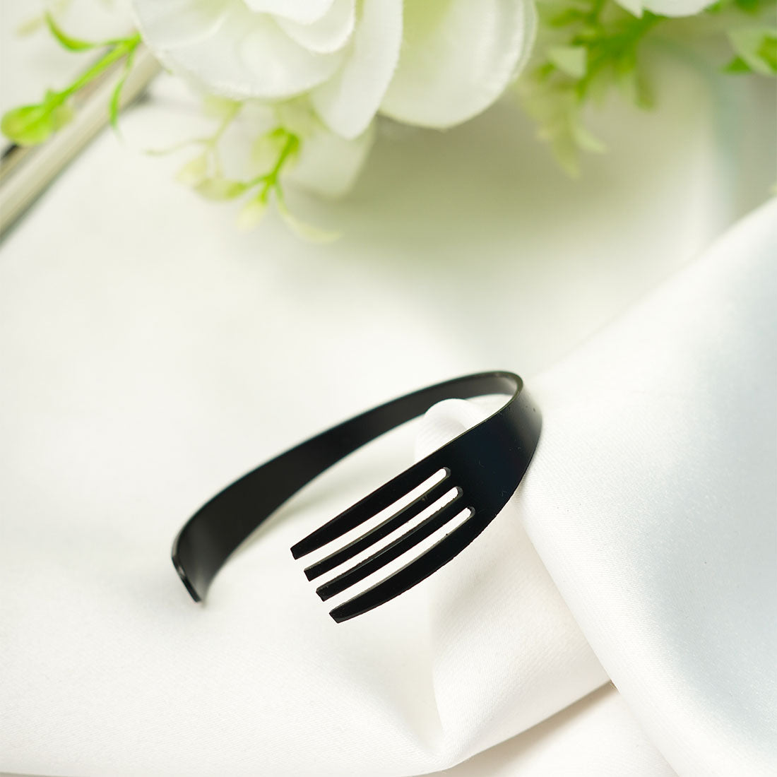 Kendall Black Fork Street Smart HandCuff
