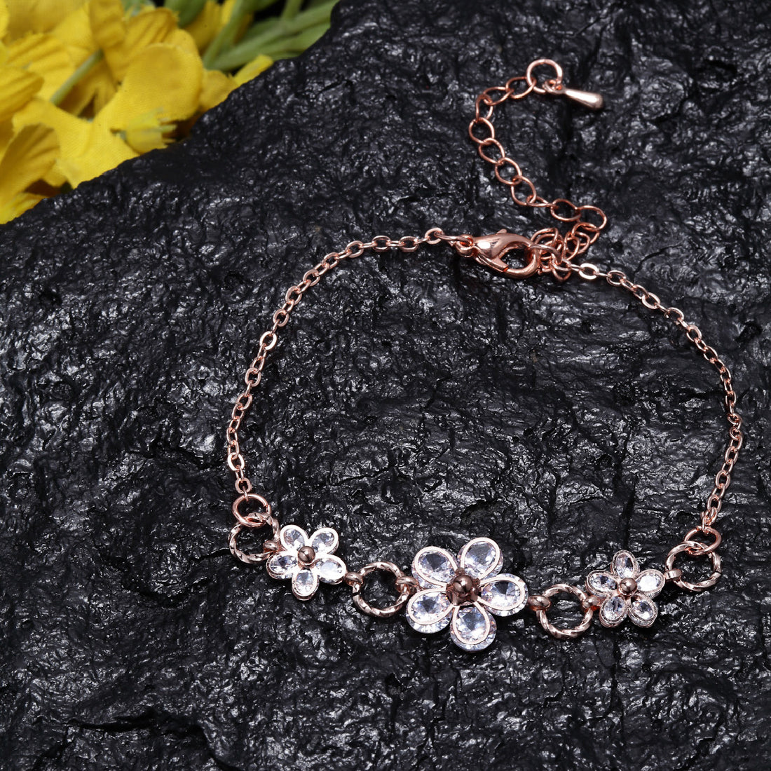 Mireya Tri-Floral Rose Golden Bracelet