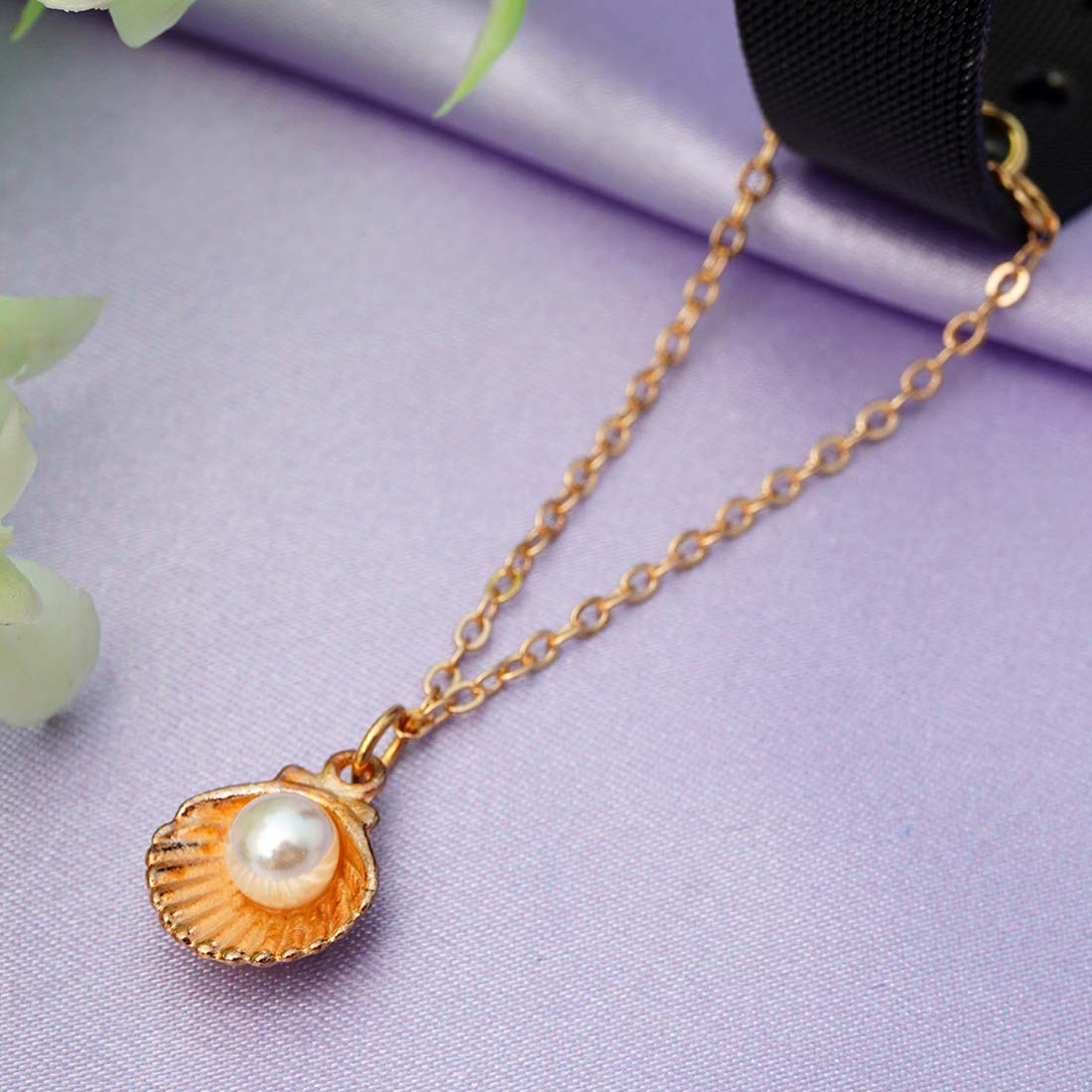 Pearl Seashell Chain Watch Charm
