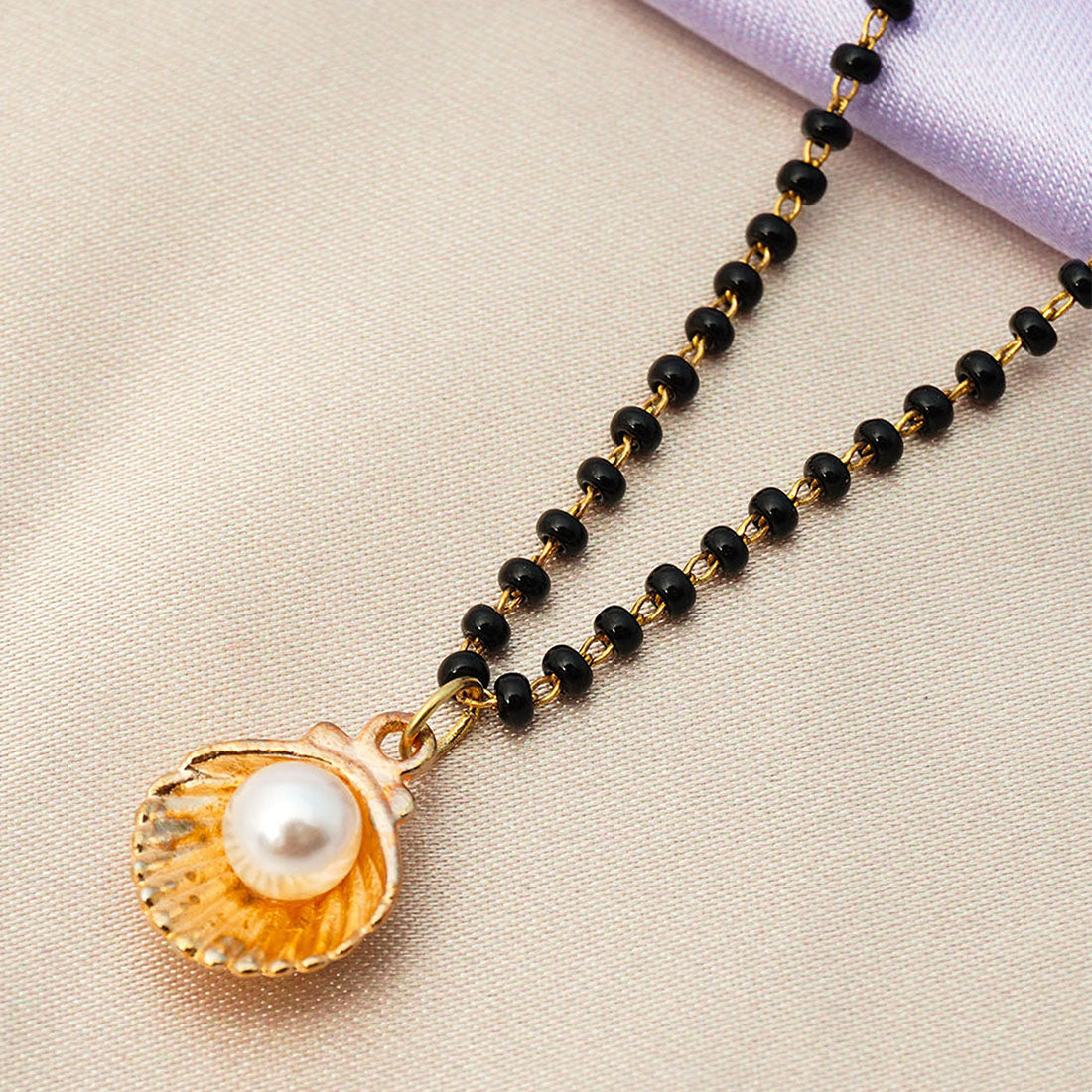 Pearl Seashell Pendant Mangalsutra
